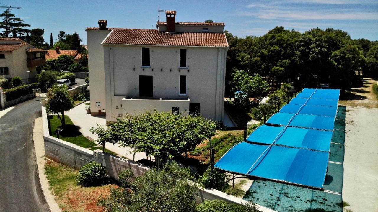 Predivan Novouredeni Apartman U Blizini Mora Banjole Extérieur photo