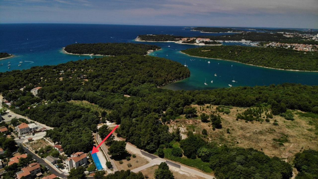 Predivan Novouredeni Apartman U Blizini Mora Banjole Extérieur photo